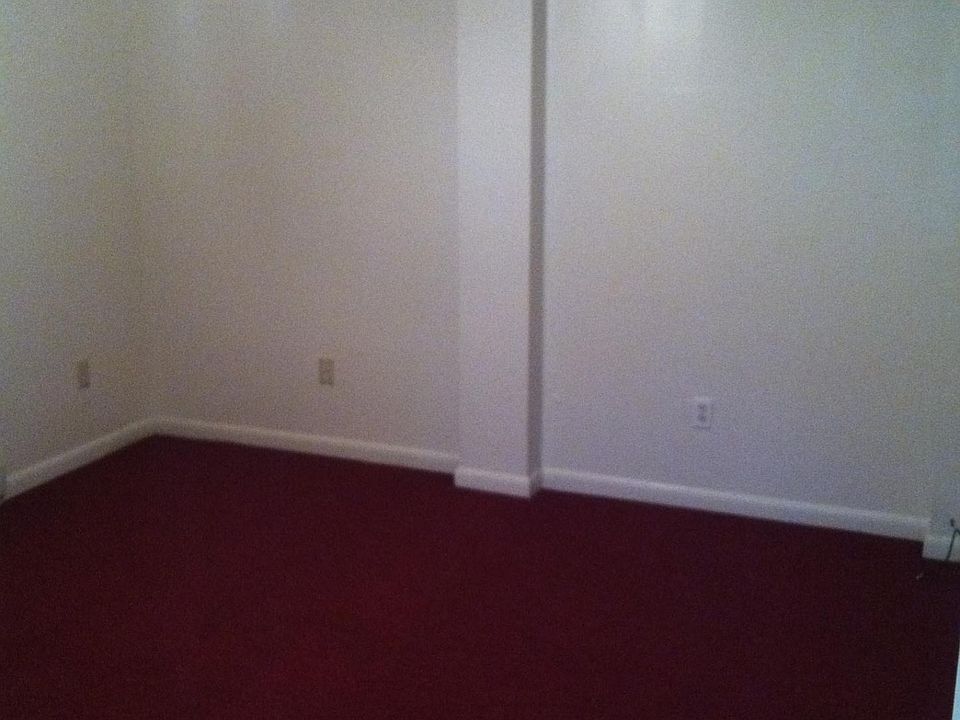 2nd image of 191 Summit Ave APT 2