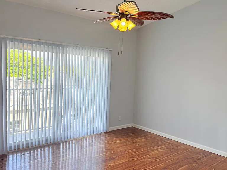 2351 NE 14th Street Cswy #537 — Photo 24