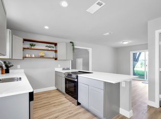 102 Dunn St, Red Oak, TX 75154