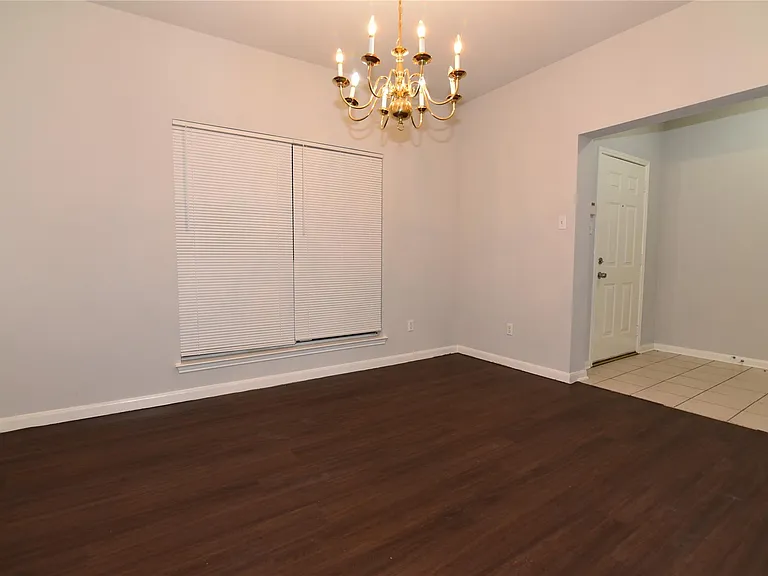6807 Turtlewood Dr — Photo 11