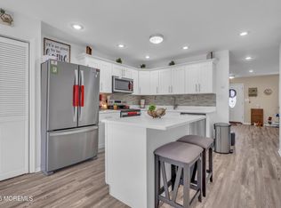 162B Parkway Dr #1000, Freehold, NJ 07728