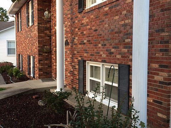 2nd image of 13 Bryant Cir