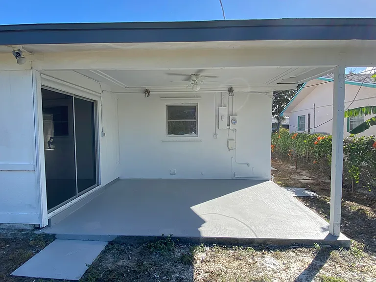 175 SE 27th Pl — Photo 17