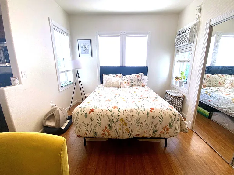 3021 Lawrence St #R3 — Photo 2