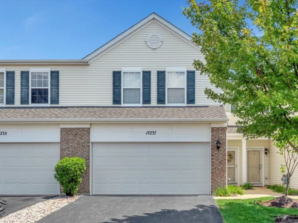 15237 Kenmare Cir, Manhattan, IL 60442