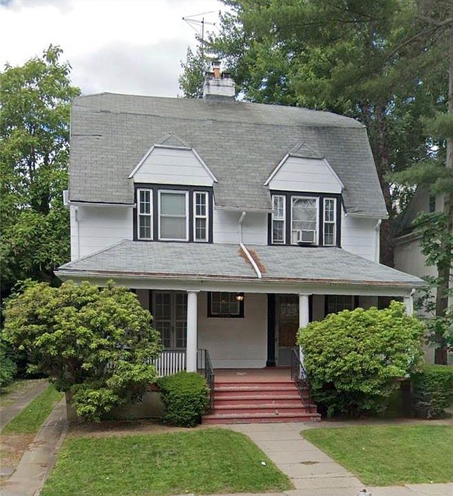 2nd image of 1064 E 19th St