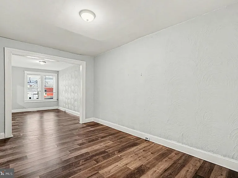 409 N Edgewood St — Photo 9