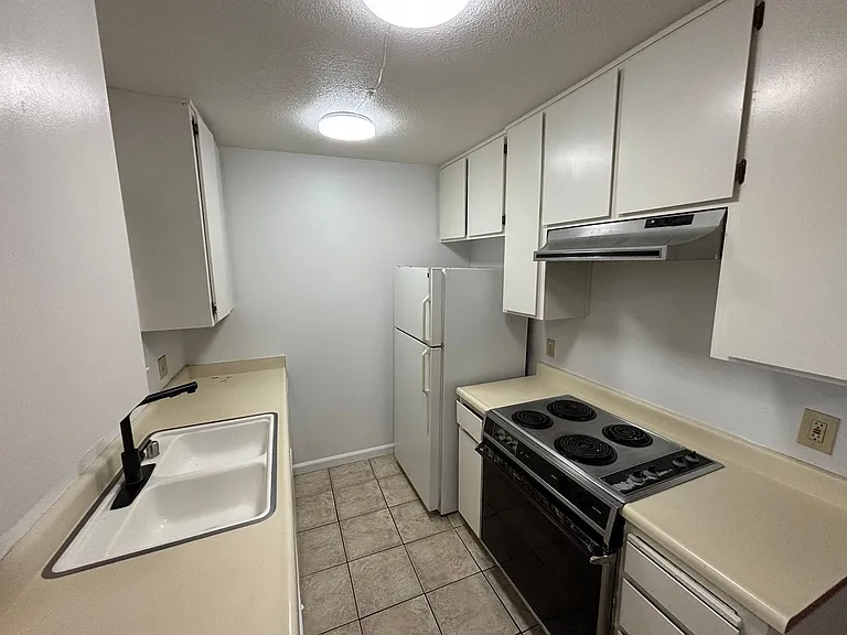 9153 Newhall Dr #109 — Photo 5