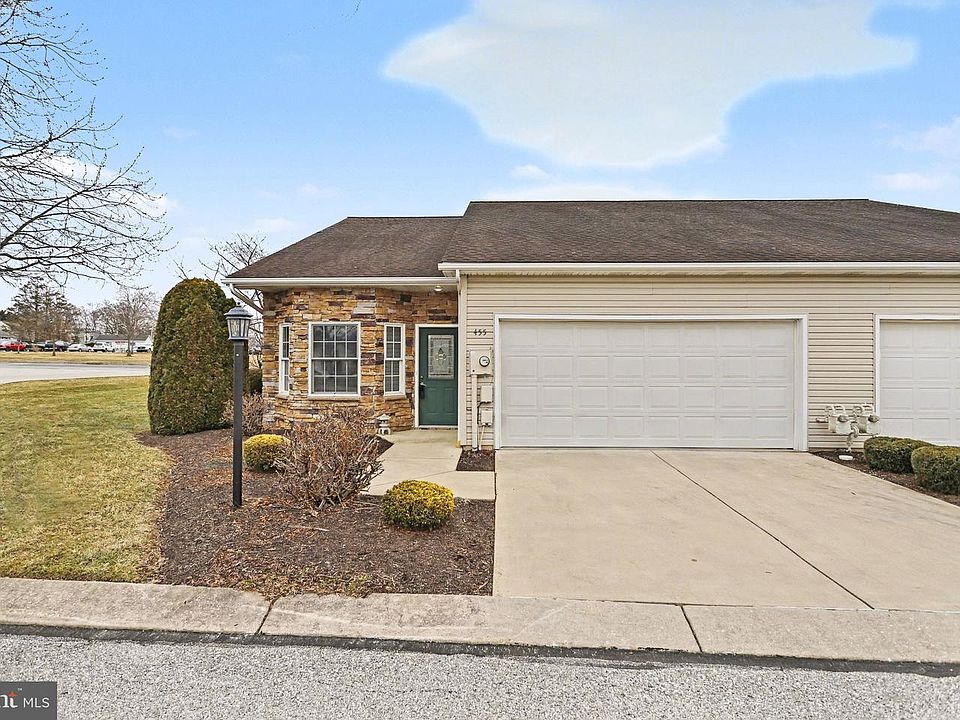 1st image of 455 Parkview Ln