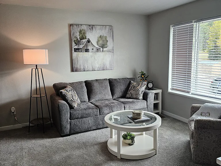 380 Paradise Cir #D5 — Photo 4