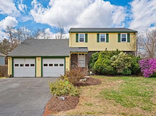 44 Himoor Cir, Randolph, MA 02368