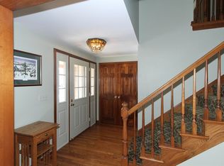 28 Cherrywood Dr, Schaumburg, IL
