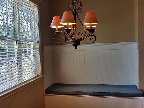 5th image of 103 Denham Sq