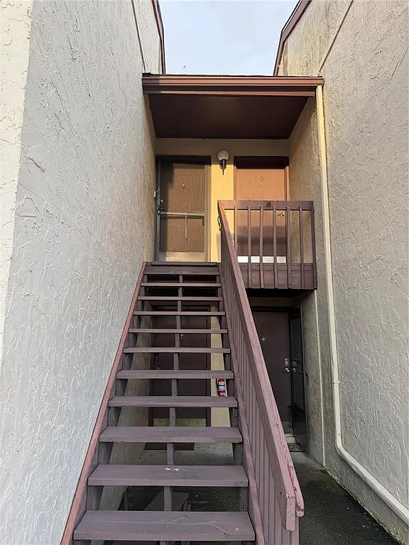 2 bed, 1.0 bath, 912 sqft, $1,475 — Photo 3