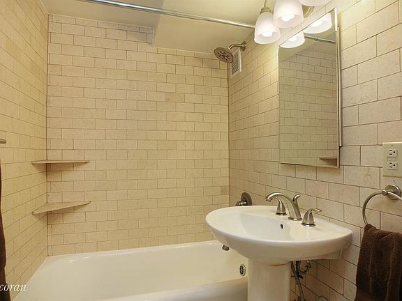 5th image of 312 E 42nd St #1306