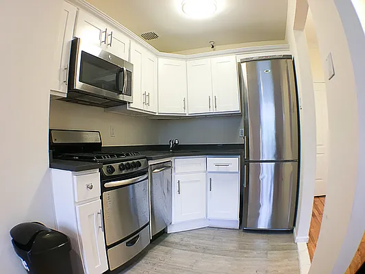 Rented by Francine Realty | media 9