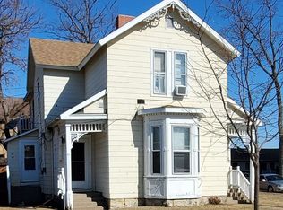 523 Division St #525, La Crosse, WI 54601
