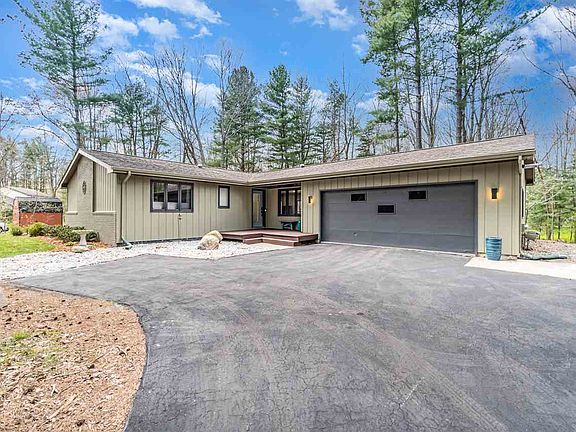 2nd image of 2351 Old Pine Trl