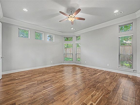 4th image of 1716 N Rutherford Ave