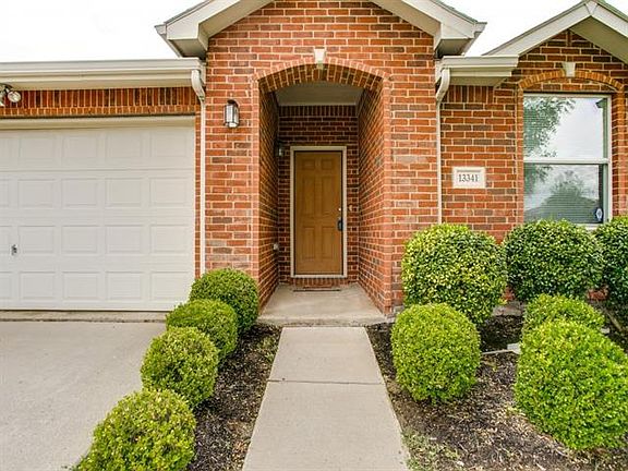 3rd image of 13341 Pickwick Dr