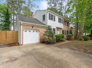 10 Kathy Dr, Poquoson, VA 23662