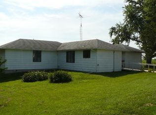 23967 570th St, Centerville, IA 52544