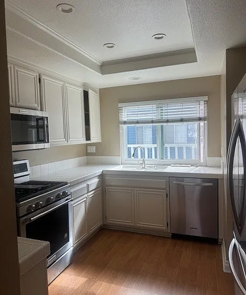 1018 Gilbert Ln — Photo 1