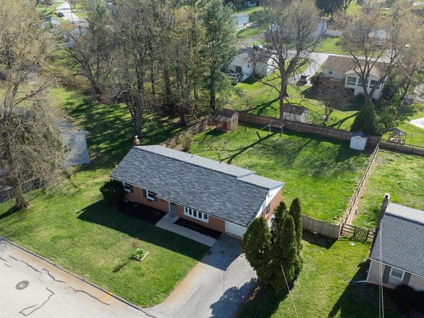 26 Virginia Ave, Shrewsbury, PA 17361