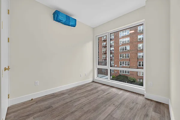 Bedroom, photo 1