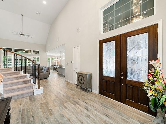 5th image of 1106 River Bow Dr