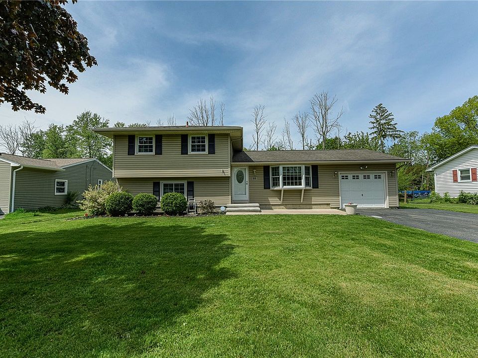 1st image of 95 Ridgelea Ct