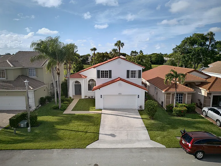4583 NW 7th Pl — Photo 48