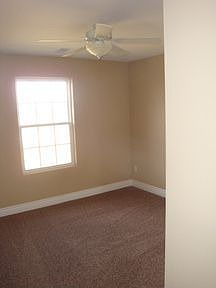 5th image of 202 Alma Dr