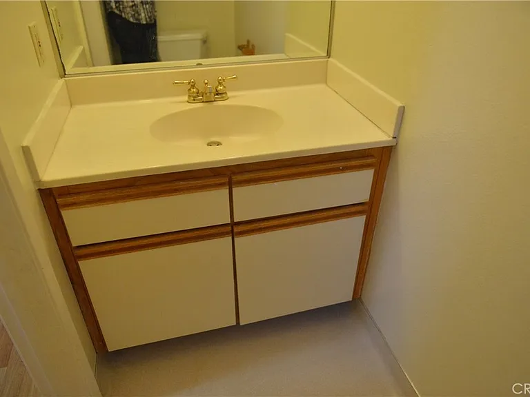 410 Milford St #103 — Photo 10