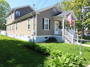 34 Merton Rd, Newport, RI 02840