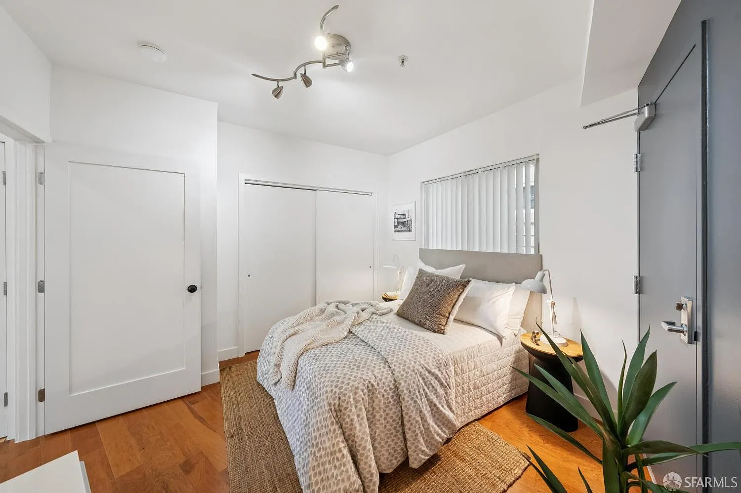 4343 3rd St APT 202 - Photo 11