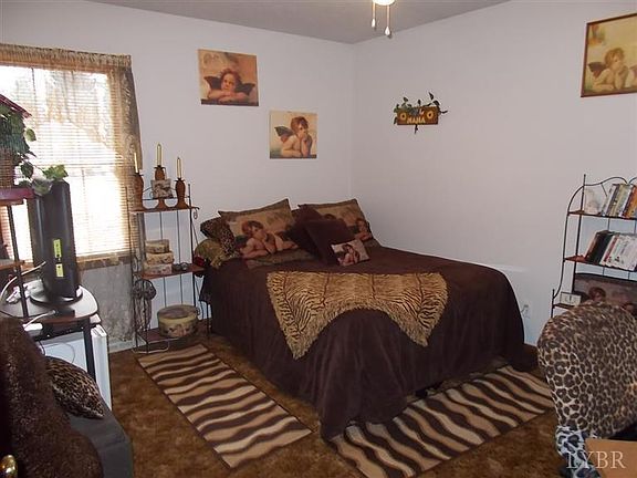 4th image of 334 Woodland Dr