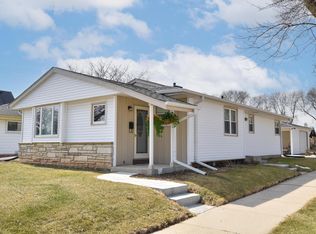 4859 North 105th STREET, Milwaukee, WI 53225