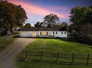 4166 Dunn St, Pulaski, VA 24301