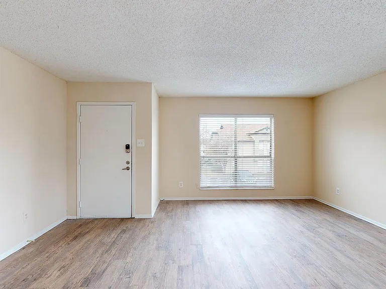 Addison Apartments at the Park — Photo 85