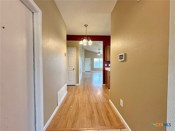 5th image of 2309 Tracey Ann Ln
