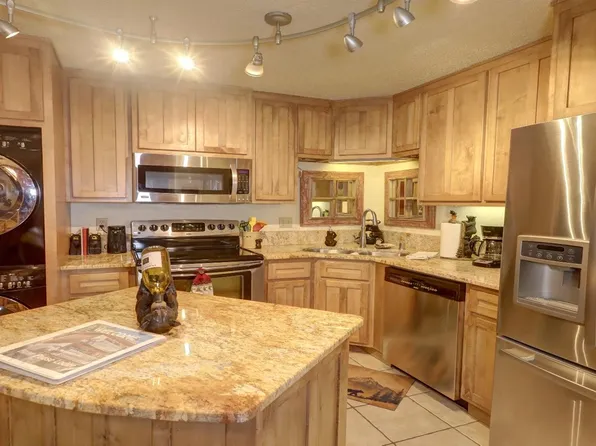 128 W High St #6, Red River, NM 87558-0000