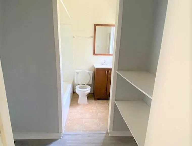 1058 Molino Ave — Photo 19