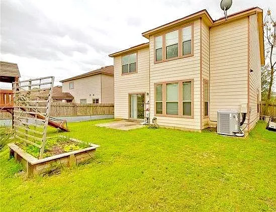 6310 Roseborough Dr — Photo 9