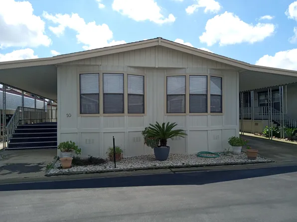 2459 N Oaks Street #10, Tulare, CA 93274