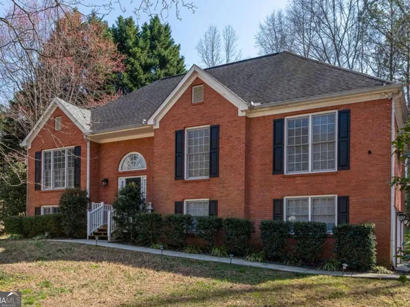 210 Camden Knl, Dallas, GA 30157