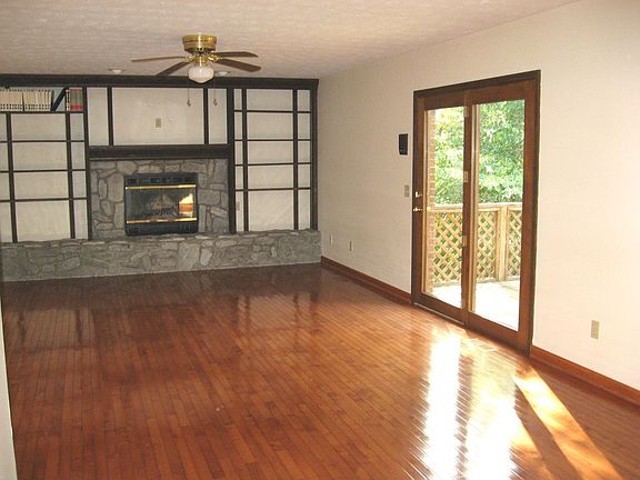 Family Room With Walkout
