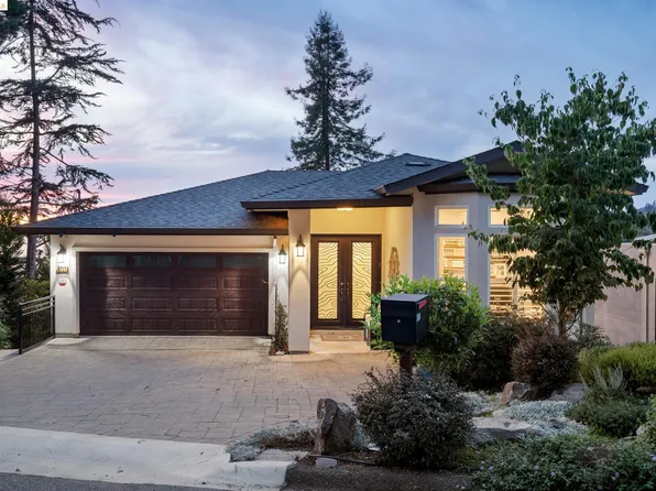 6757 Snake Rd, Oakland, CA 94611