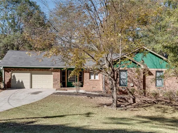 2021 N Oak Dr, Lawrenceville, GA 30044