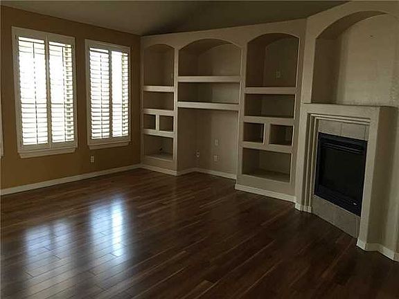 3rd image of 449 Emerald Shore Ln